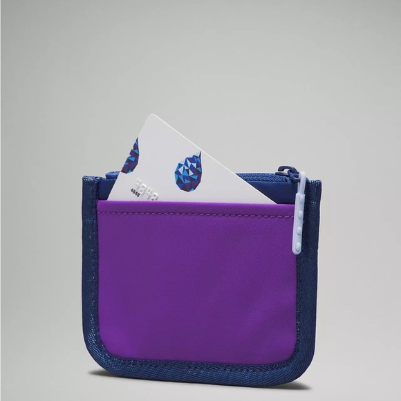 Lululemon True Identity Card Case- Pitch Blue/Blue Linen/Atomic Purple - Picture 6 of 6